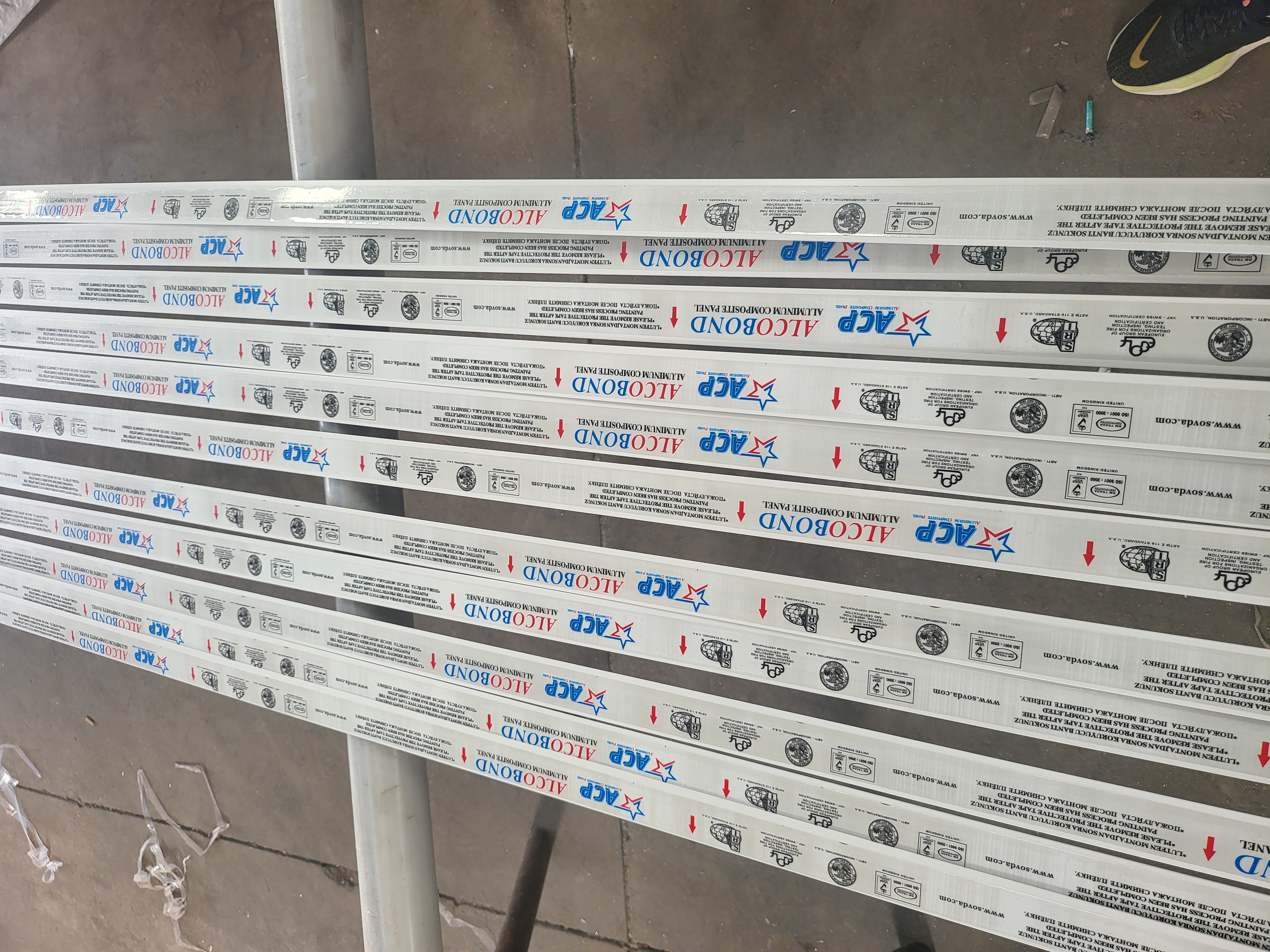 Aluminum composite plate